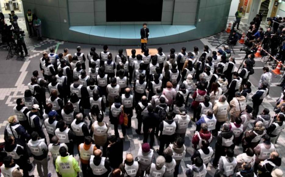 El simulacro se llevó a cabo en la ciudad de Tokio. Más de 300 voluntarios participaron en el ejercicio buscandoo refugios en el metro y otros espacios subterráneos, en caso de un ataque nuclear por parte de Corea del Norte.