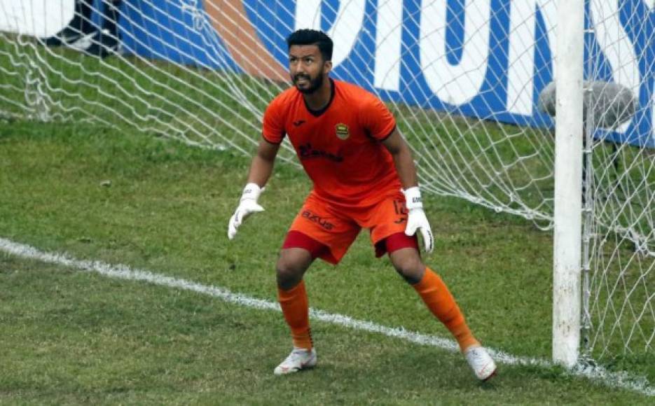 Roberto 'Pipo' López: El portero negó los rumores que lo vinculaban al Marathón y señaló que se vino abajo una negociación con un club de la segunda división de México. Espera definir su futuro en esta semana.