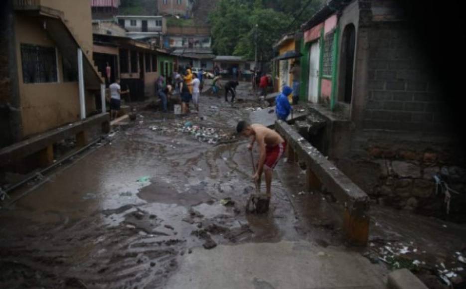 Hasta ahora solo se han reportado inundaciones por alcantarillado y deslizamientos.