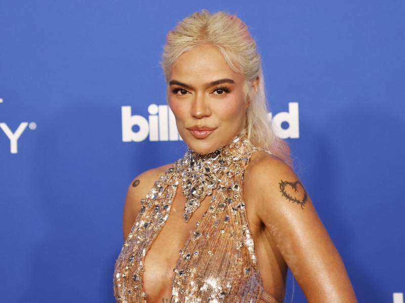 “Este es el reconocimiento más importante de mi carrera. Es la primera vez en la historia que una latina es considerada como la mujer del año y por eso voy a decir que durante muchos años viví decepcionada (...) Pero así como yo lo hice, todas ustedes también lo pueden hacer con seguridad”, dijo la también conocida como la Bichota.