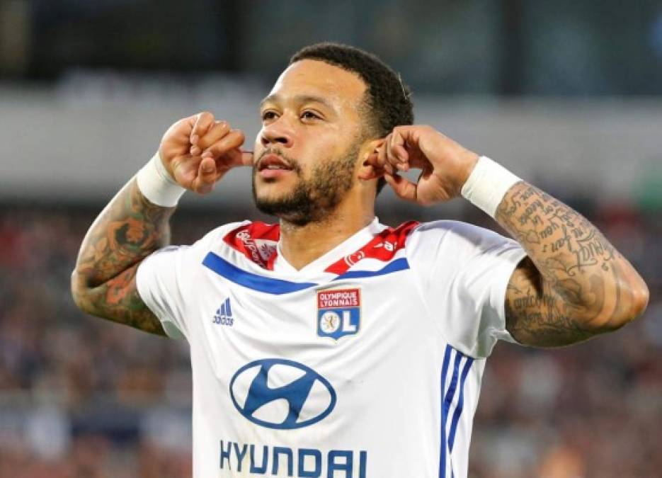 Según informa Le10Sport, el jugador del Olympique de Lyon, Memphis Depay, quien cumple contrato con el club francés el 30 de junio de 2021, sería el elegido por el Arsenal para suplir una de sus posibles salidas en la delantera. El delantero se adapta a las peticiones de Arteta tanto por sus cualidades técnicas como por su personalidad.