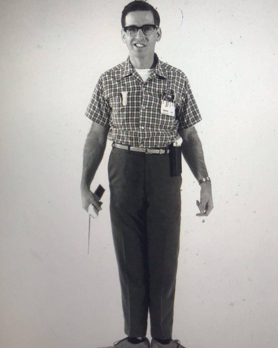 Revenge of the Nerds estrenada en 1984 fue un gran éxito en taquilla y que llevó a Robert Carradine a figurar como una estrella en el mundo de la comedia.