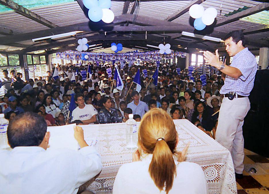 $!Una larga trayectoria de JOH en el partido Nacional finalizó con su extradición.