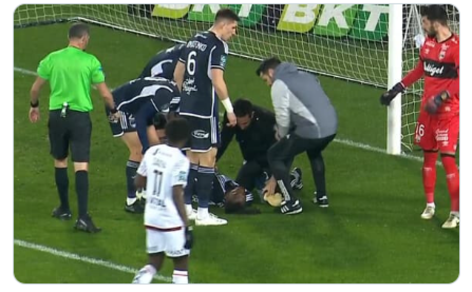 O Jogo, medio de Portugal, recordó a Elis ya que fue futbolista del Boavista, club de dicho país.