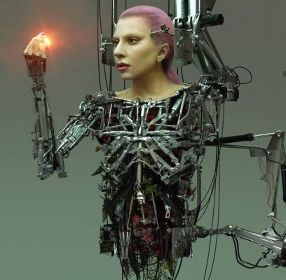 Al parecer Lady Gaga se olvidó de su imagen y dio rienda suelta a sus gustos gastronómicos.