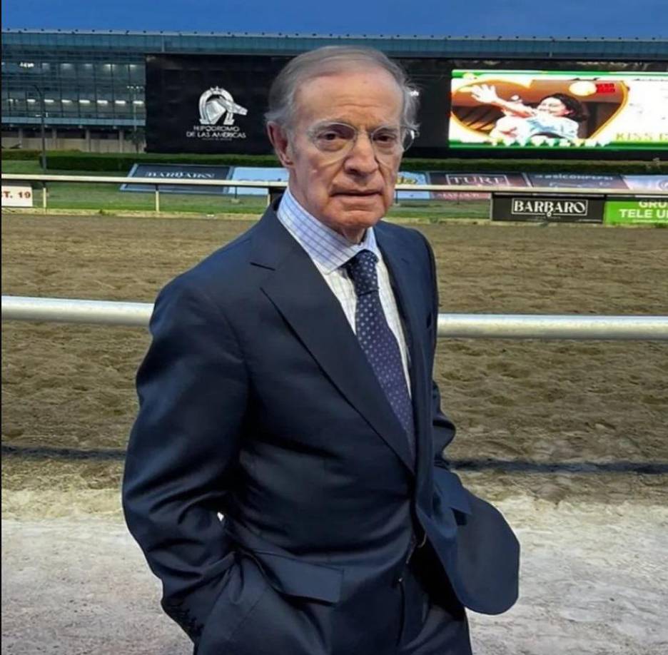 El periodista aseguró que el delantero naturalizado mexicano es un “petardo”