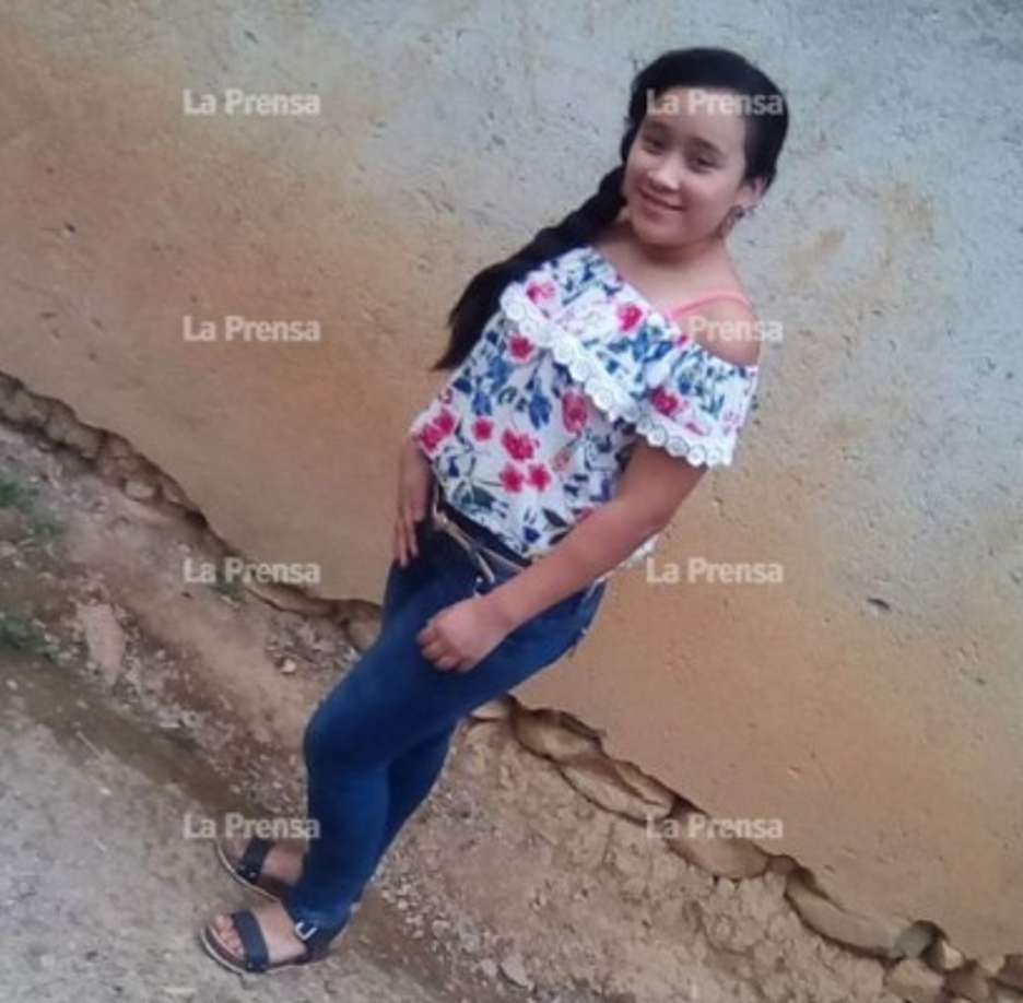 A Dixie le suministraron oxígeno debido a su gravedad, pero no reaccionóy falleció a eso de las 11:00 de la noche del viernes, confirmaron sus familiares.