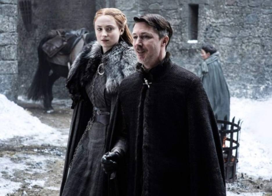 - Petyr Baelish 'Littlefinger': El más brillante urdidor de intrigas de 'Game of Thrones' tuvo un trágico final a manos de Sansa y Arya, para deleite del público. En el camino se quedó uno de los más oscuros villanos y un firme candidato a ocupar el Trono de Hierro.<br/>