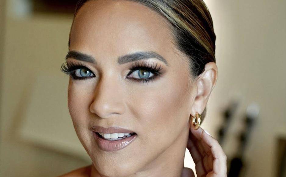 Y sobre un posible regreso a las telenovelas, Adamari López dijo lo siguiente: “Estoy más que abierta a la posibilidad de hacer telenovelas de nuevo. Creo que por medio de esos personajes sacaba mucho de coraje, rencores, entendía esa mentalidad, lo que no haces como ser humano, lo haces con un personaje”.