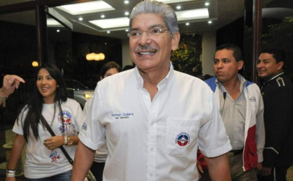 Quijano estuvo vinculado a un escándalo relacionado con un video, en poder de la Fiscalía de El Salvador, donde aparece en una reunión prometiendo, supuestamente, al menos 100 millones de dólares a las pandillas si ganaba la presidencia en aquel entonces.
