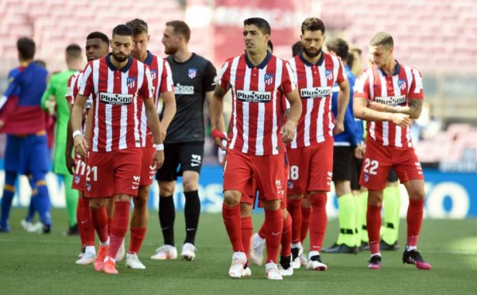 El uruguayo comandando al equipo rojiblanco en la que fue su casa la temporada pasada.