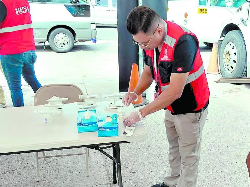 Desde el año anterior se comenzaron a realizar fuertes operativos para detectar el consumo de drogas en puntos estratégicos de la capital. En febrero se retomarán estas acciones de forma sorpresiva.