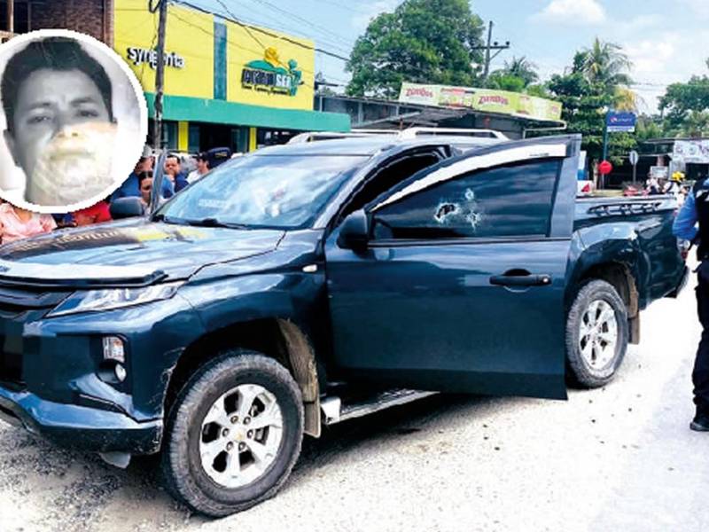 <b>El vehículo en el que se conducía María Eusebia Oliva y su madre quedó a orillas de la CA-13.</b>