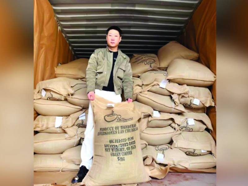 Café orgánico hondureño llega a Shanghái, China.