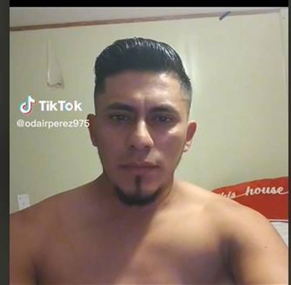 “Él era el que apoyaba a mi mamá, nosotros somos personas de escasos recursos por eso le estamos pidiendo a la gente de buena voluntad para que nos pueda ayudar a traer su cuerpo”, añadió Ruth Pérez.