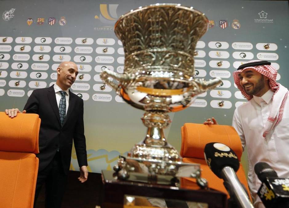 El traslado de la Supercopa de España a Arabia Saudita estuvo rodeado de polémicas por el país en el que se disputa, por su formato y por el dinero que cobran cada uno de los participantes.