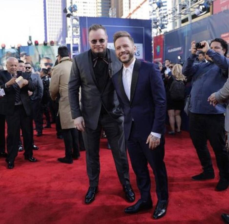 Los chicos de Sin Bandera.