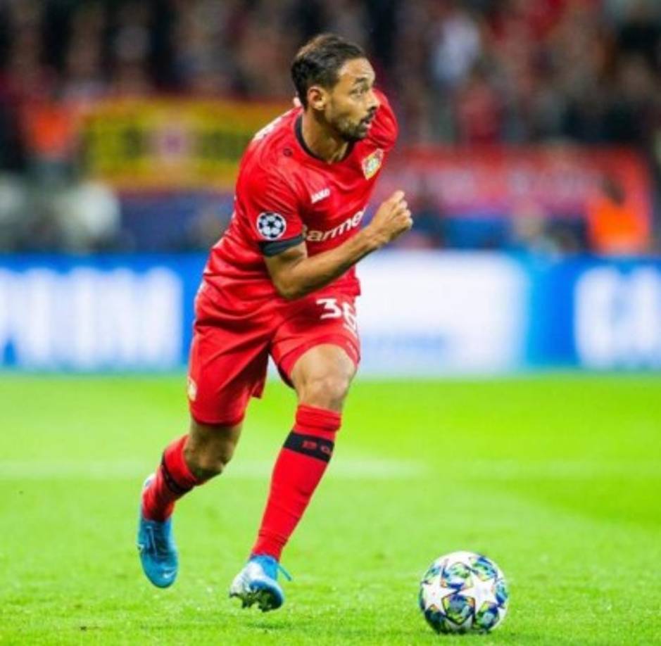 El extremo alemán-marroquí es décimo en minutos (1.985) del Bayer Leverkusen, al borde de la Champions en la Bundesliga.