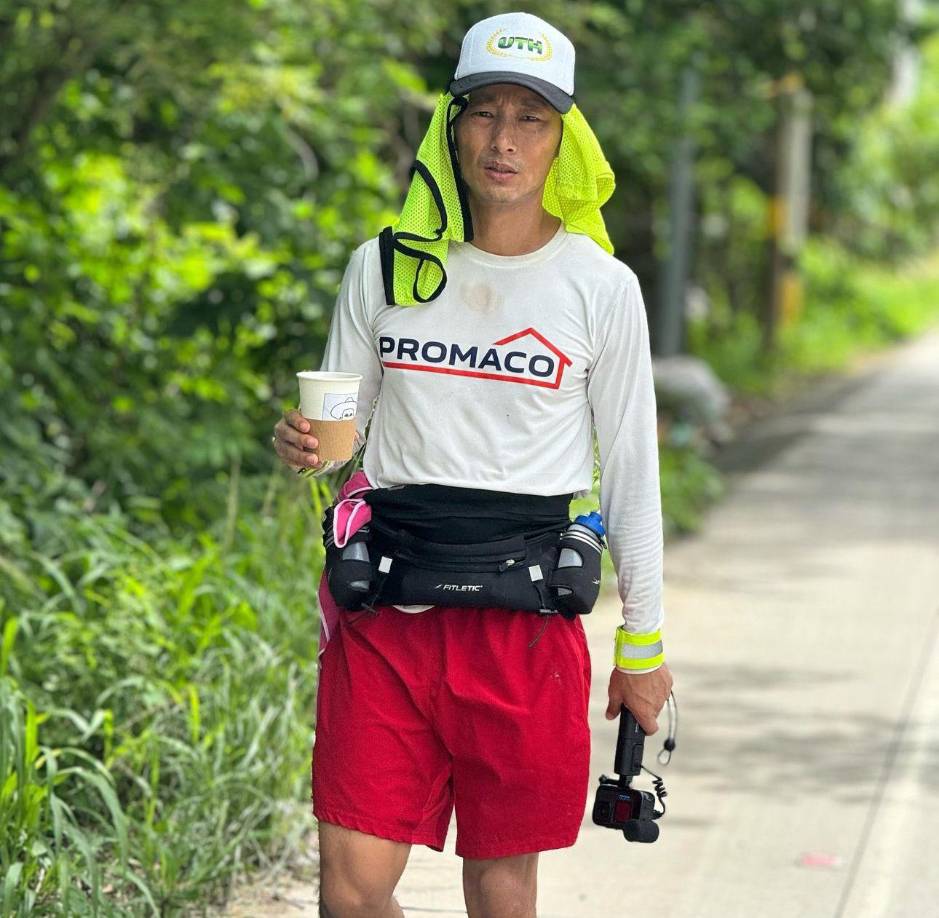 Shin Fujiyama cumplió este jueves el tercer día del reto, ya recorrió 126 kilómetros de los 3,000 propuestos en su dinámica para cumplir el objetivo de reconstruir las escuelas.