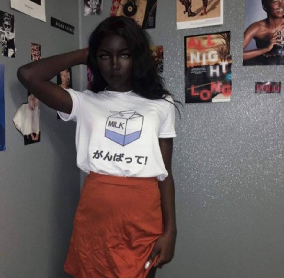 En Instagram Lola resalta la importancia de la inclusión de personas de raza negra.