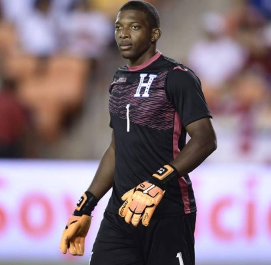 Buba López: En el Real España por medio de uno de sus presidente, Fuad Abufele, han confirmado que hay clubes que quieren al portero catracho tras su papel en la Copa Oro.El dirigente ha señalado que lo quieren en la MLS y Arabia Saudita.