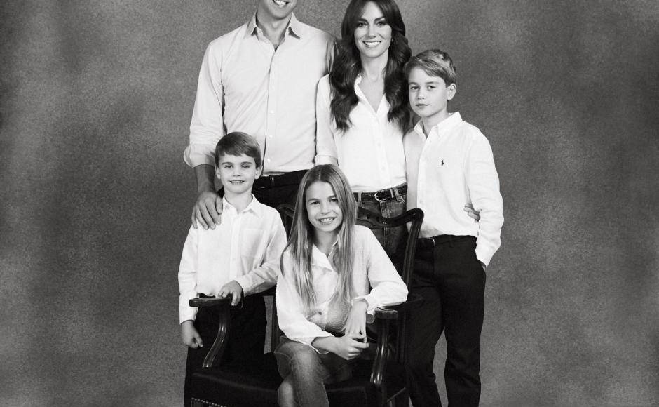 En diciembre pasado, la foto familiar de los príncipes de Gales también fue criticada por el uso de photoshop luego de que el pequeño Louis apareciera solo con cuatro dedos.