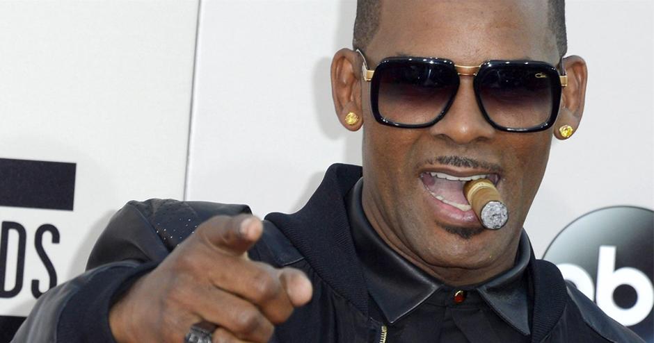 R. Kelly es declarado culpable de crimen organizado y tráfico sexual