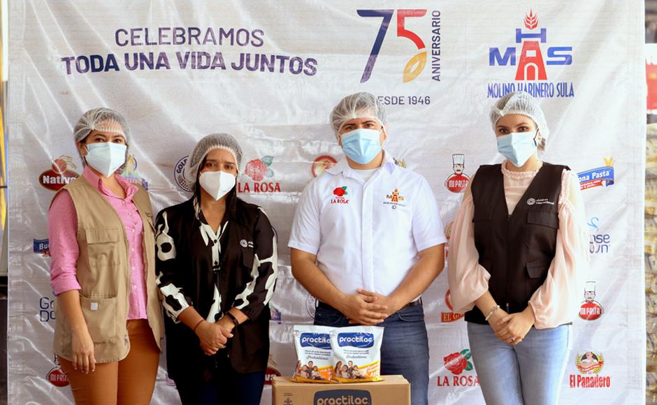 Teresa López, oficial de Salud; María Guadalupe Mejía, coordinadora de Empleabilidad; Kaleb Delcid, coordinador de RSE y Mejora Continua; y Carol Acosta, gerente de Crecimiento de Talento Humano.