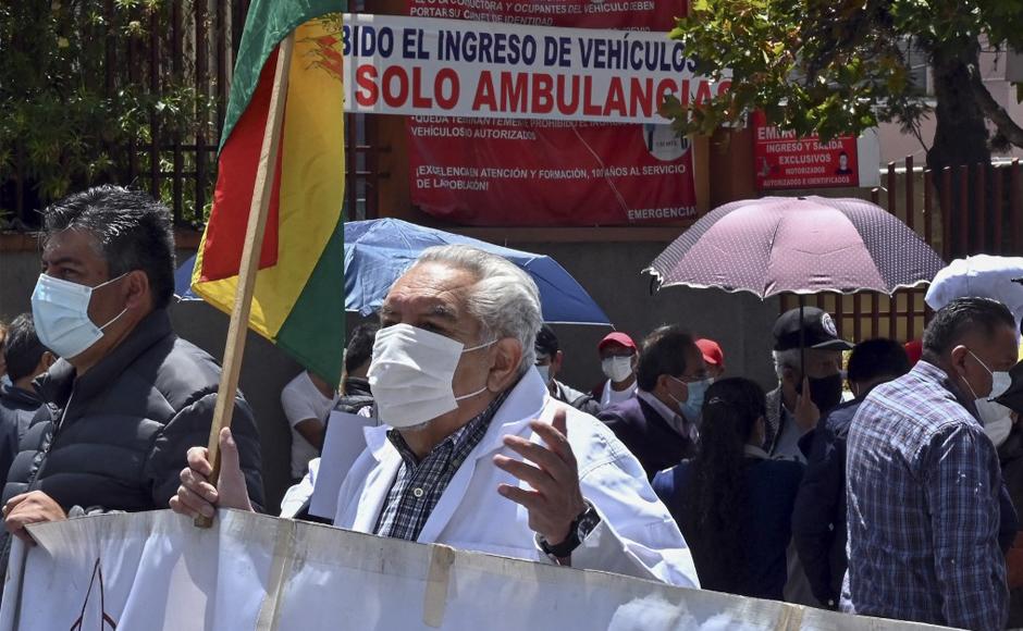 Presidente de Bolivia deroga polémica ley que provocó paro