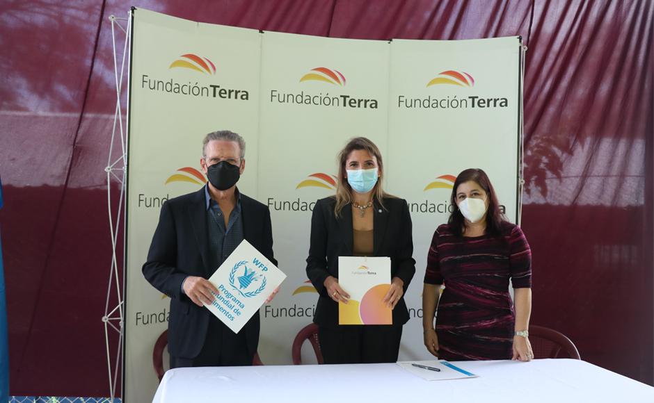 Fundación Terra, en alianza con el PMA, ha entregado más de 3 millones de raciones alimenticias a escuelas durante 18 años