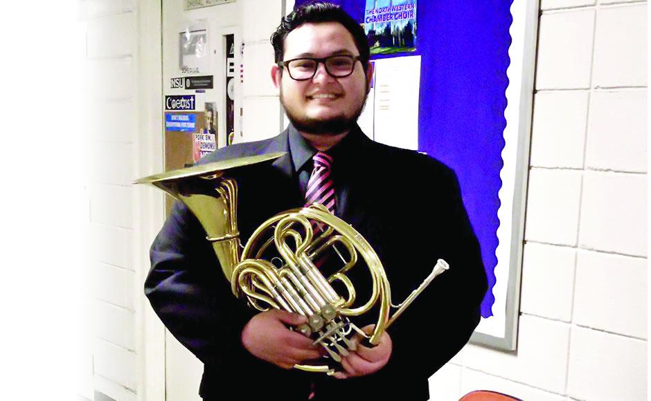 Douglas Flores, un hondureño que cumple su sueño