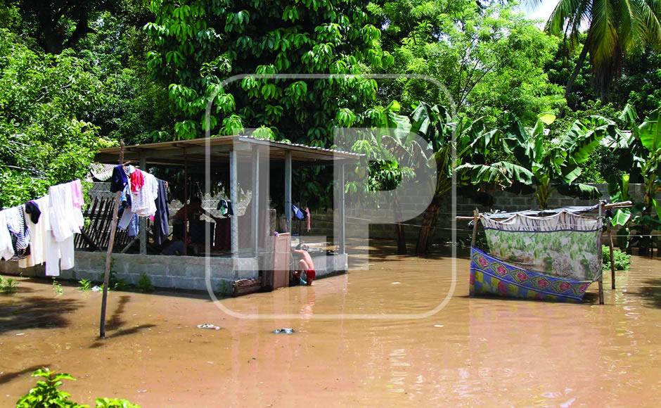 EL sistema de baja presión que ingresó el lunes generará lluvias hasta hoy en todo el país