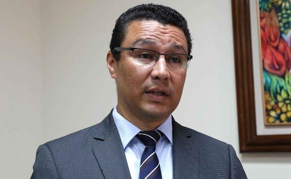 Más de L7 millones en cuentas bancarias de Ebal Díaz pasan al Estado