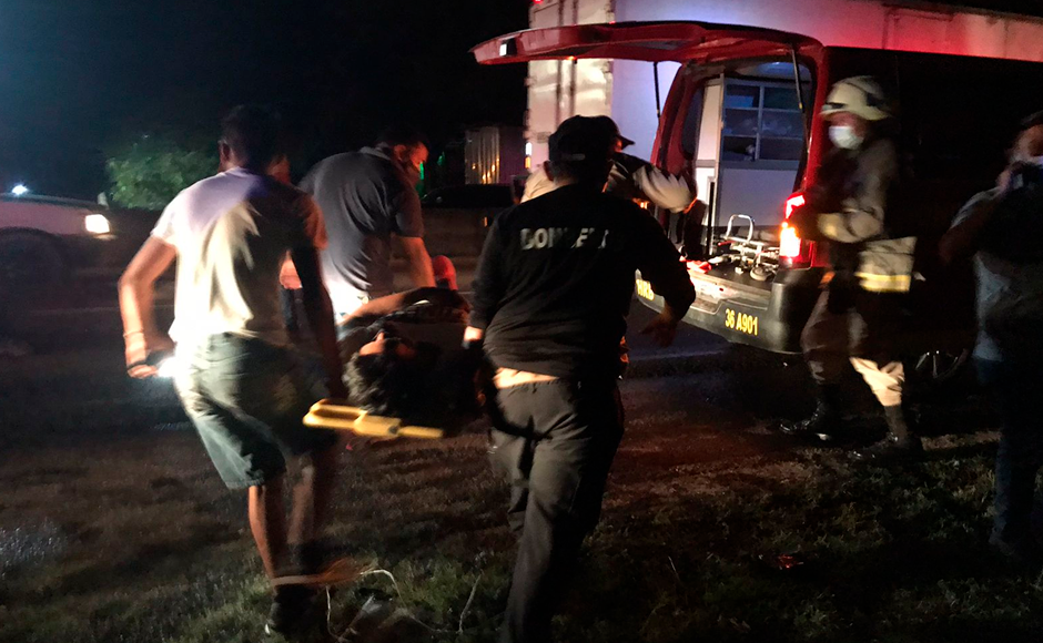 Dos personas muertas y al menos cinco heridas deja accidente en Santa Cruz de Yojoa