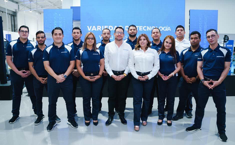 Los asesores expertos de Jetstereo Bulevar Morazán están siempre listos para ayudar a los clientes.