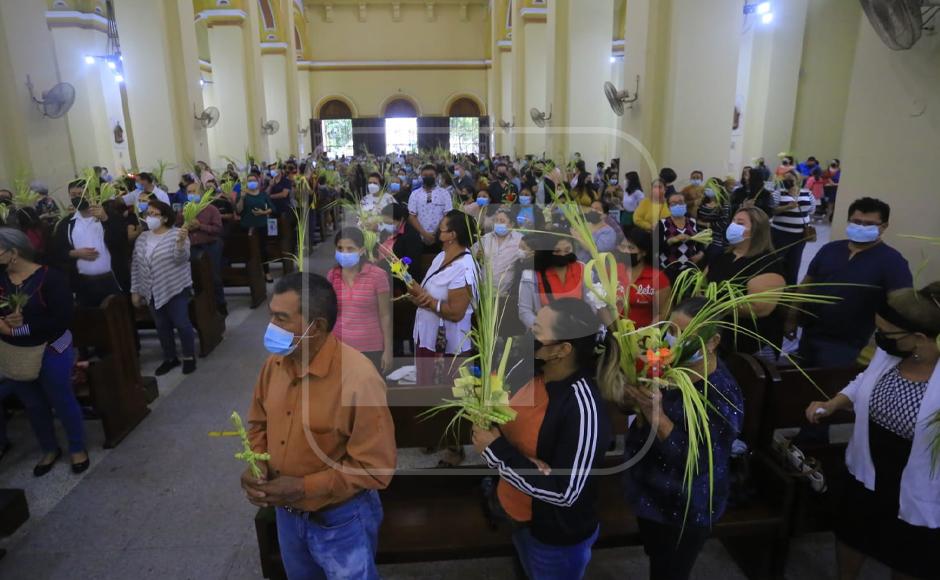 Sampedranos celebran masivamente el Domingo de Ramos