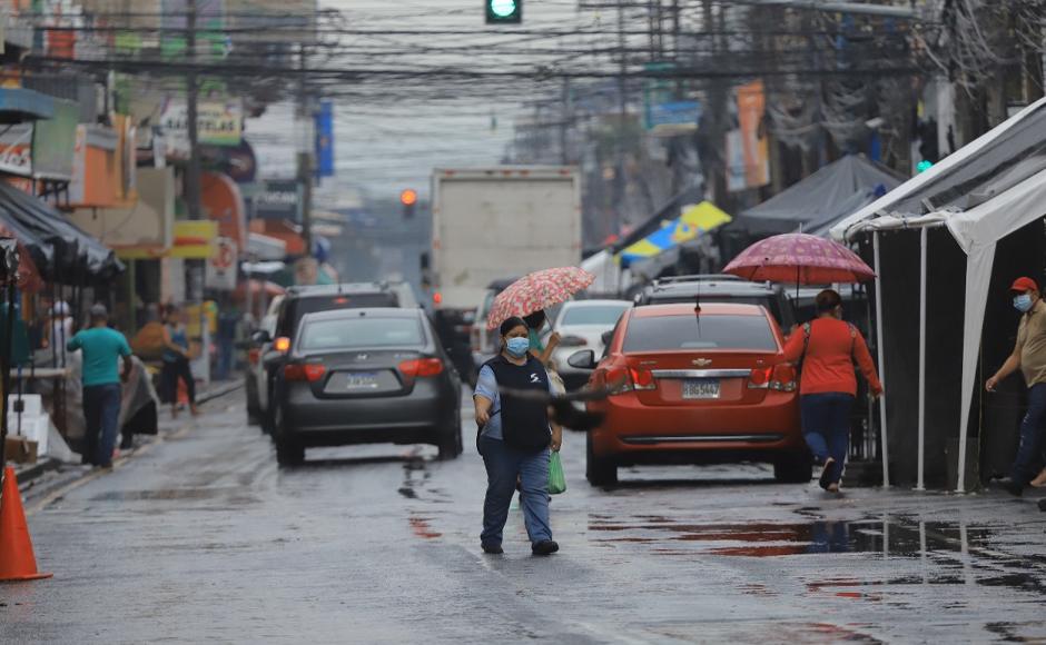 También se debe evitar los cambios frecuentes de temperatura de lugares donde se encuentre con aire acondicionado y a la intemperie. 