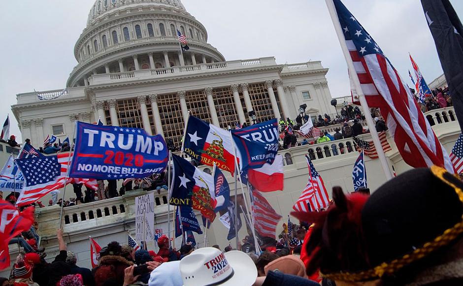 A un año del asalto al Capitolio, la democracia de EEUU sigue a prueba