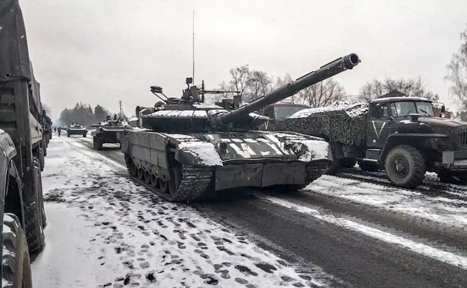 Imagen muestra vance de una unidad de tanques rusa en la región de Kiev.