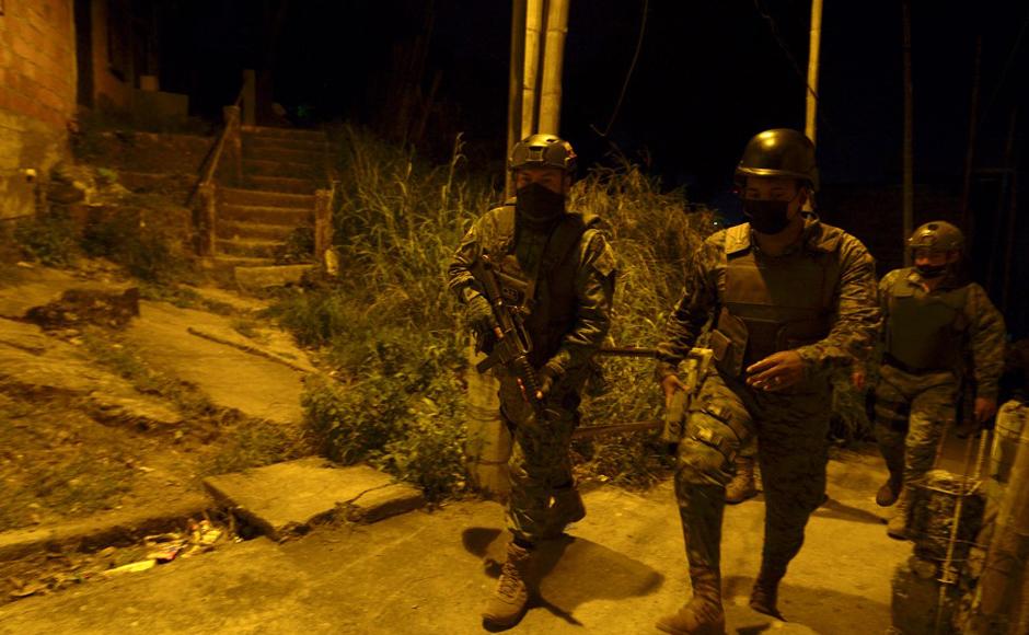Ecuador decretó estado de excepción en tres provincias golpeadas por el narco