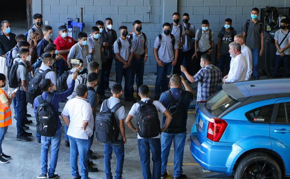 Los jóvenes serán capacitados para ingresar en los próximos meses al mercado laboral.