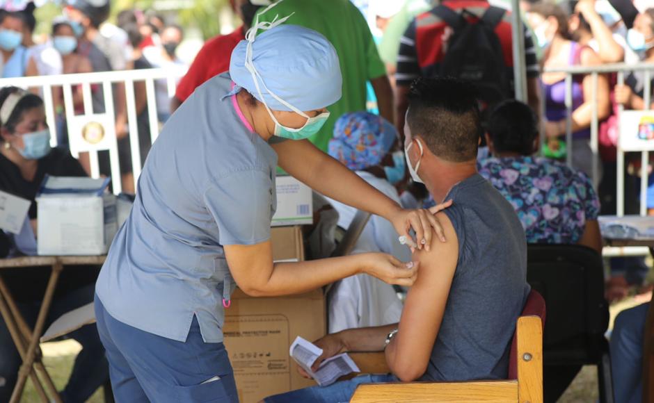 Honduras: conozca los puntos referentes de vacunación en Semana Morazánica