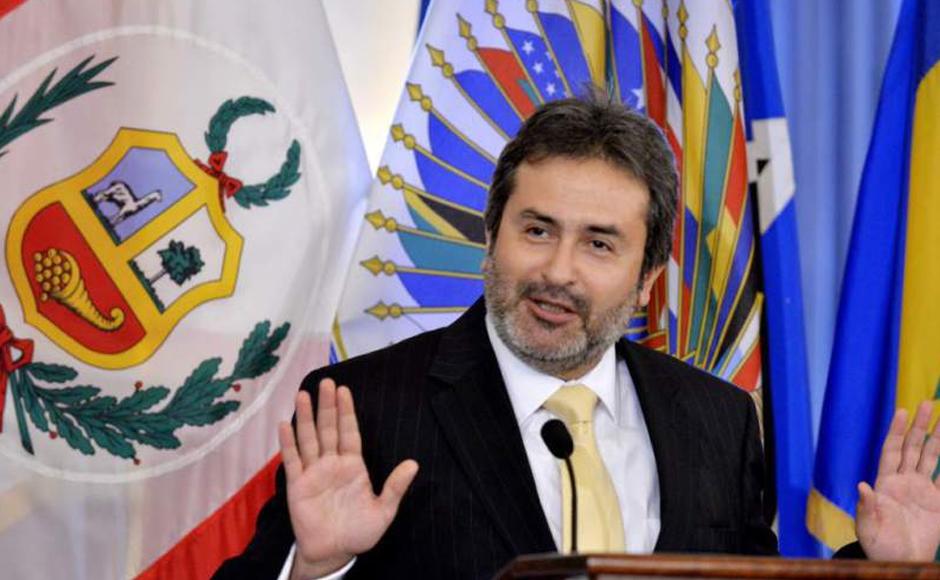 Juan Jiménez Mayor, fuerte candidato para liderar comisión anticorrupción en Honduras