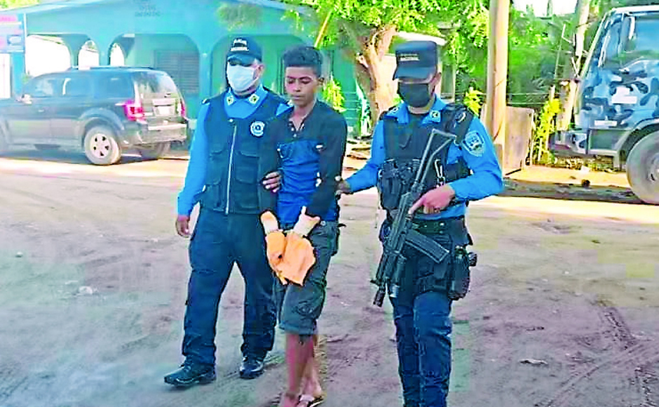 Joven mata con un fusil a su hermano en una aldea de Balfate, Colón