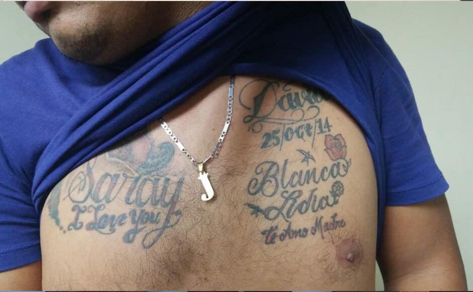La mujer identificó al hombres a través de unos tatuajes en su cuerpo.