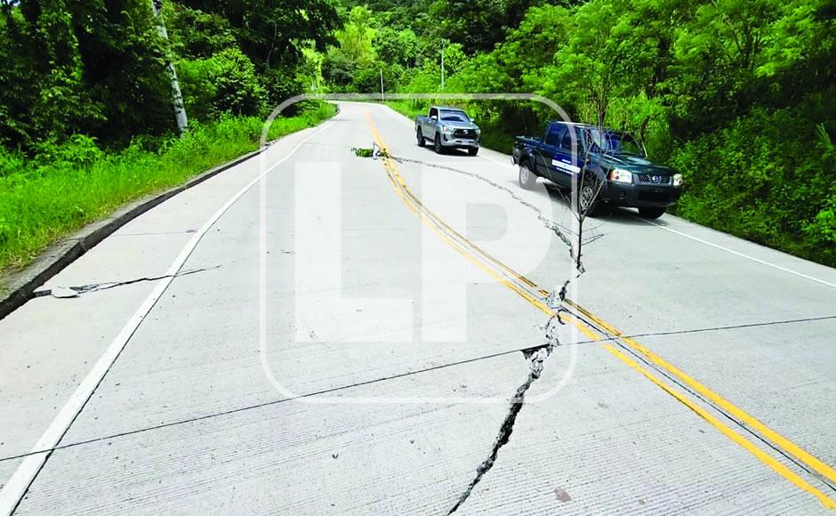 Hay un tramo de siete metros que está a punto de ceder por las crecidas del río Copán, en San Jerónimo.