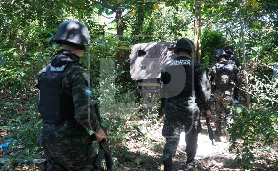 Las labores de ubicación e identificación se extenderían hasta mañana jueves a fin de dar con fosas ocultas en un predio utilizado por estructuras criminales.