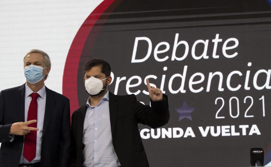 Tenso primer debate entre Kast y Boric de cara al balotaje en Chile
