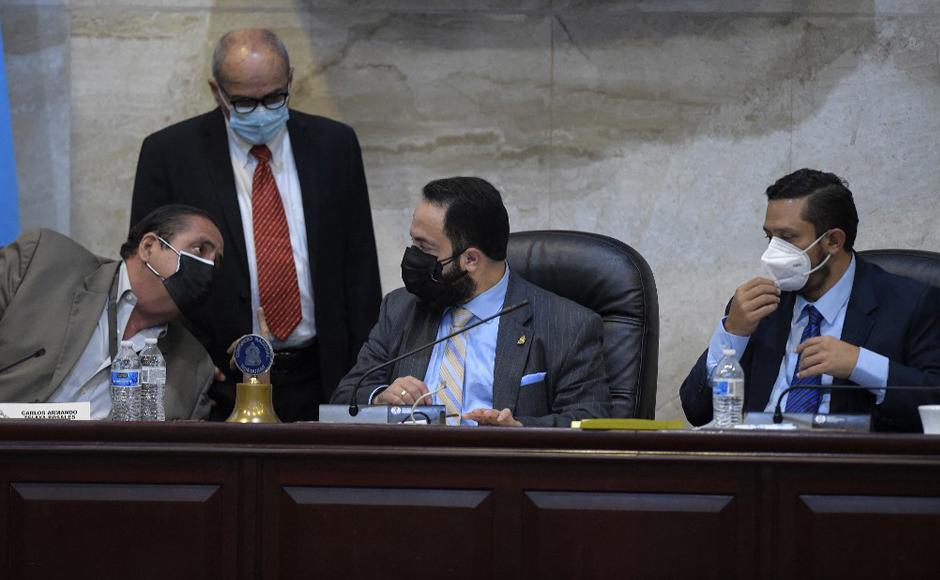 El Partido Nacional y el Partido Liberal han cuestionado lo aprobado en el Congreso que encabeza Luis Redondo.