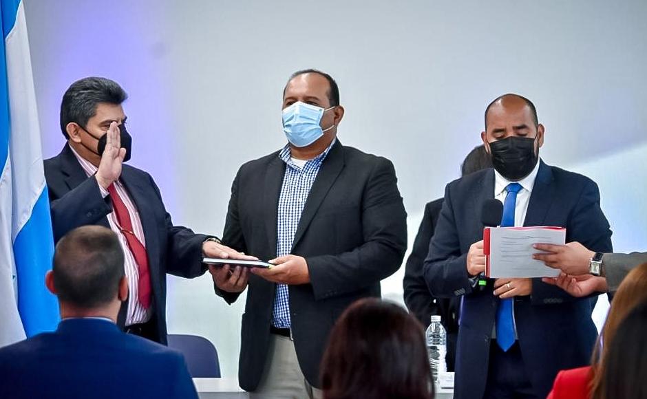 Nombran de manera provisional a directores departamentales de Educación